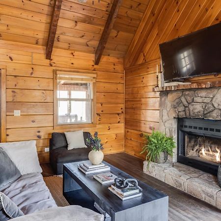 Dudley III By Avantstay Cosy Mountain Home W Hot Tub Great Views Pigeon Forge Luaran gambar