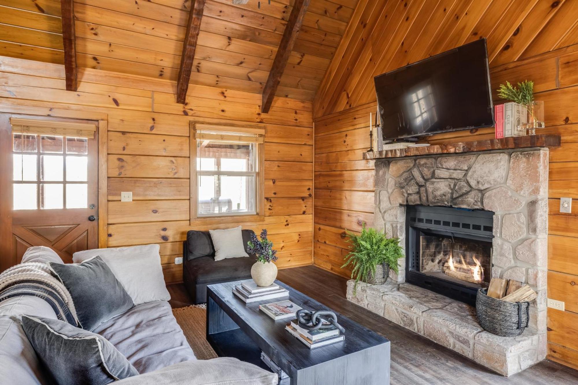 Dudley III By Avantstay Cosy Mountain Home W Hot Tub Great Views Pigeon Forge Luaran gambar